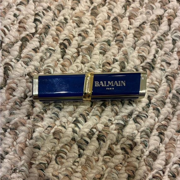 L’Oreal Ltd. Edition Balmain Matte Lipstick New - Picture 4 of 6